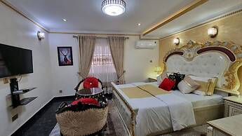 Tobby Royal Suites