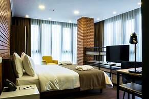 Bricks Hotel