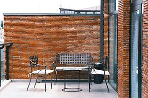 Bricks Hotel