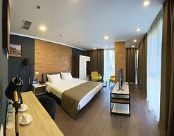 Bricks Hotel
