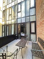 Bricks Hotel