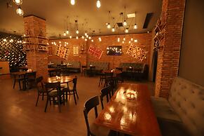 Bricks Hotel