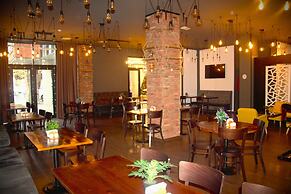 Bricks Hotel