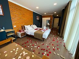 Bricks Hotel