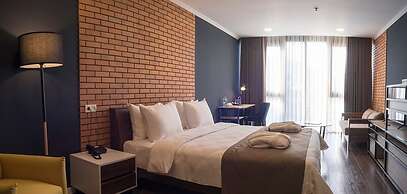Bricks Hotel