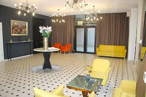 Bricks Hotel