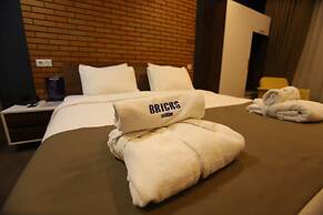 Bricks Hotel