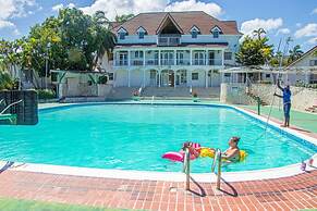 Malibu ocean View Studio