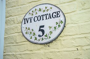 5 Ivy Yard