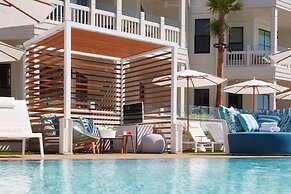 Shore House at The Del, LXR Hotels & Resorts