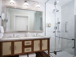 Shore House at The Del, LXR Hotels & Resorts