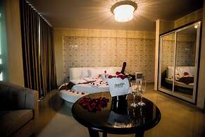 Joneya Hotel