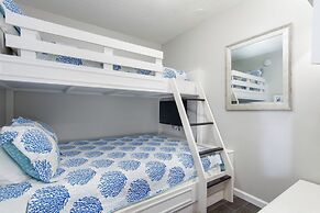 Crescent at Miramar-gulf Front Luxury Condo-free Beach Chairs!