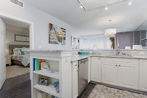 Crescent at Miramar-gulf Front Luxury Condo-free Beach Chairs!