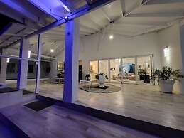 Unique Rare Villa! Retreat Style, Full Sea Views With Private Pool & H