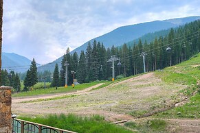 Luxury 1-Bedroom Ski-In Out Condo with Slopeside Heated Pool, No clean