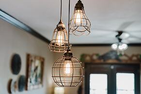 A Bear's Hibernation 1 Bedroom Condo by RedAwning