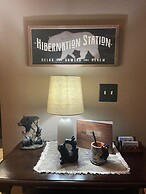 A Bear's Hibernation 1 Bedroom Condo by RedAwning