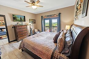 A Bear's Hibernation 1 Bedroom Condo by RedAwning