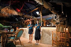 Garden of Eden Dive Resort