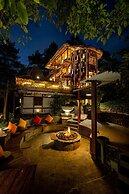 TIRA VILAGNA SUITES & SPA