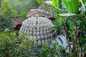 TIRA VILAGNA SUITES & SPA