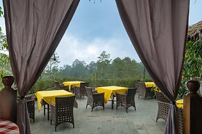 TIRA VILAGNA SUITES & SPA