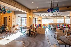 Whitecliff Bay Holiday Park