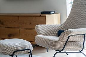 Bright and Clean Rothchild Quarter