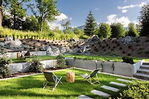 Villa T Apartments & SPA