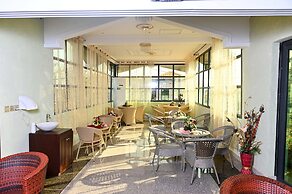 Welcome Garden's Hotel