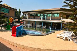 Welcome Garden's Hotel