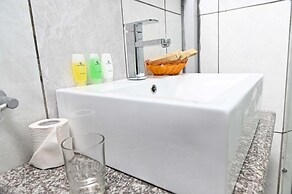 Welcome Garden's Hotel