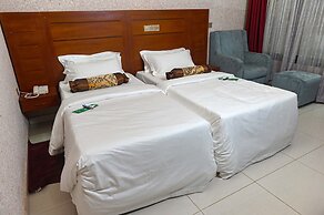 Welcome Garden's Hotel