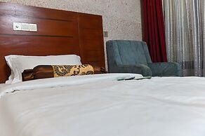 Welcome Garden's Hotel