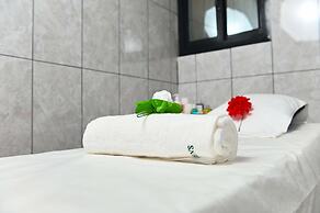 Welcome Garden's Hotel