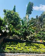 Welcome Garden's Hotel