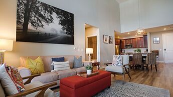 Queen Creek #442 Chandler 3 Bedroom Condo by RedAwning