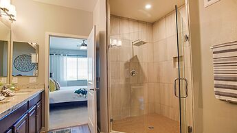 Queen Creek #442 Chandler 3 Bedroom Condo by RedAwning