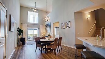 Queen Creek #442 Chandler 3 Bedroom Condo by RedAwning