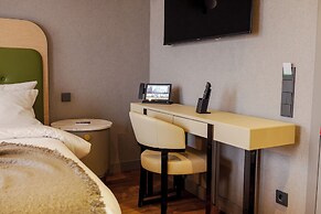 Fourty Three Luxury Serviced Apartments