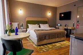 Fourty Three Luxury Serviced Apartments