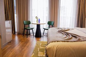 Fourty Three Luxury Serviced Apartments