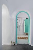 Two Bedroom Villa With Private Indoor Cave Pool