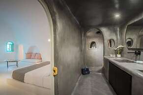 Two Bedroom Villa With Private Indoor Cave Pool