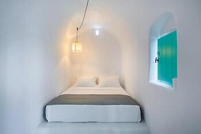 Two Bedroom Villa With Private Indoor Cave Pool