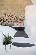 Two Bedroom Villa With Private Indoor Cave Pool