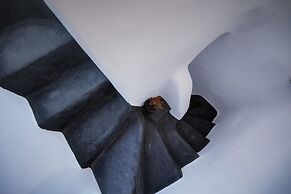 Two Bedroom Villa With Private Indoor Cave Pool