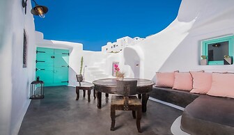 Two Bedroom Villa With Private Indoor Cave Pool