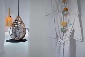 Two Bedroom Villa With Private Indoor Cave Pool